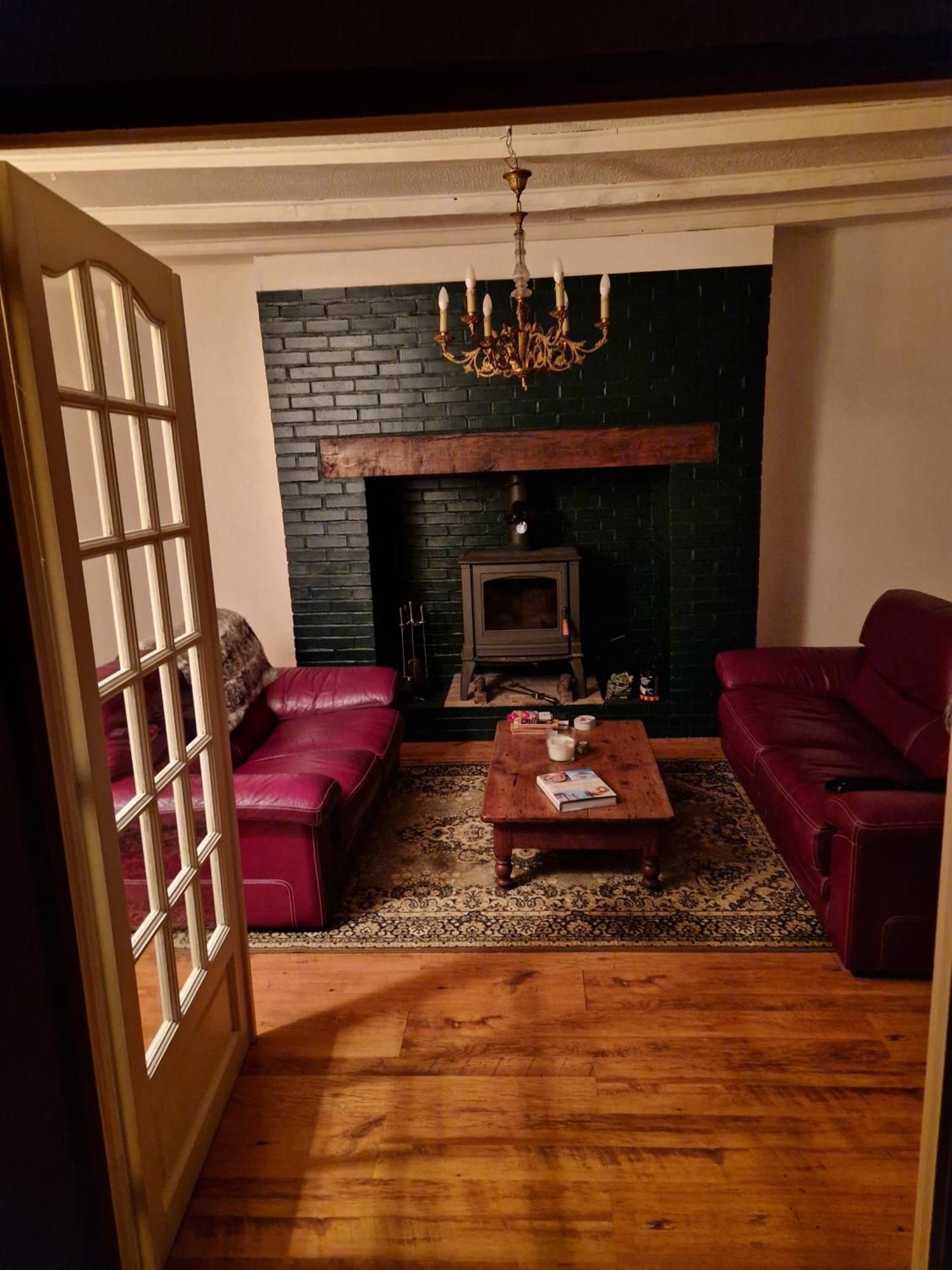 Maison Precey Luaran gambar