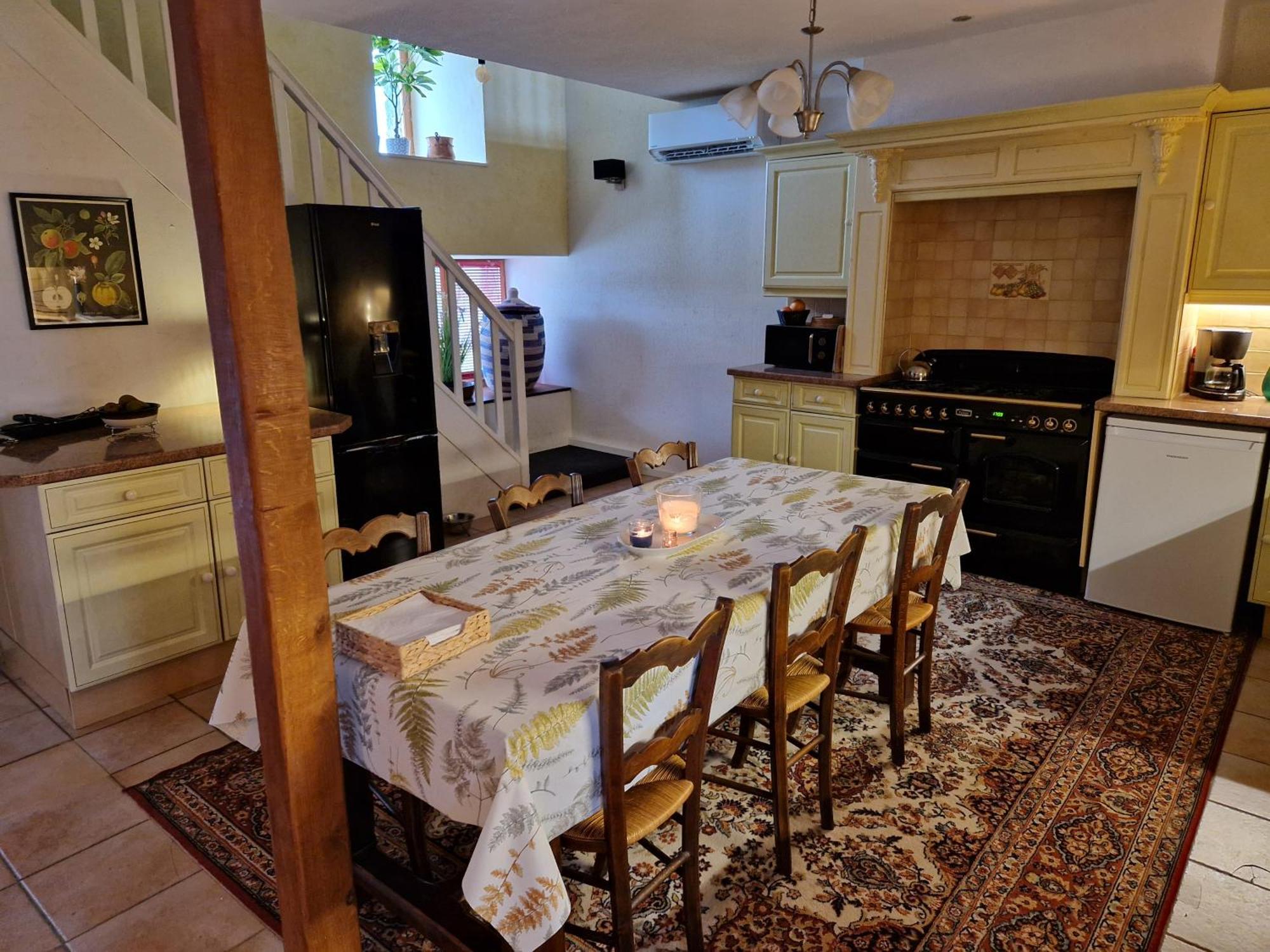 Maison Precey Luaran gambar